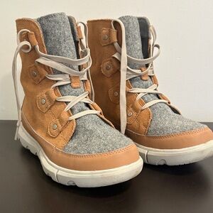 Sorel Tan and Gray Winter Boots- like new